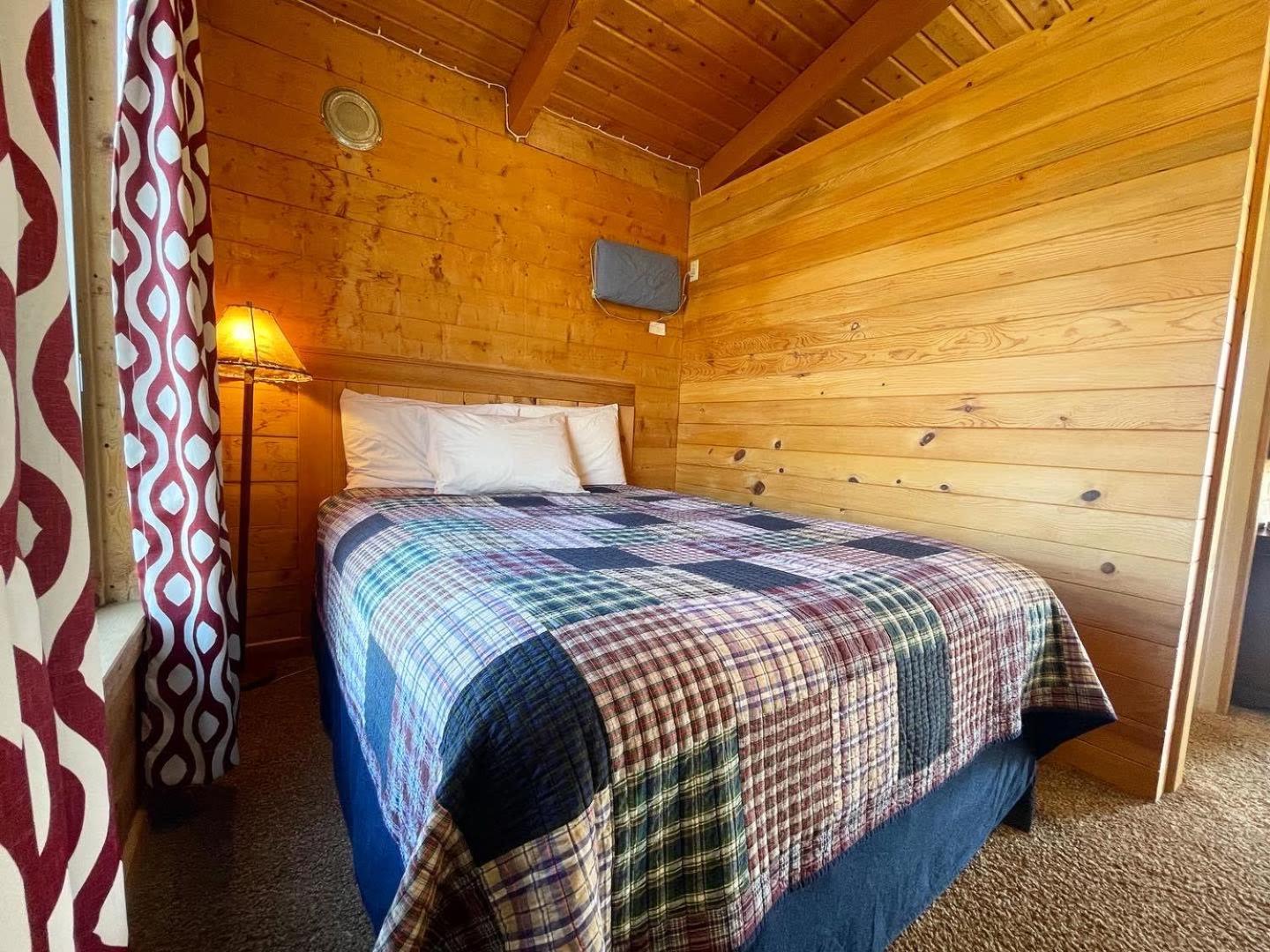 The Park Cabin At Mount Carmel Motel And Rv Park エクステリア 写真