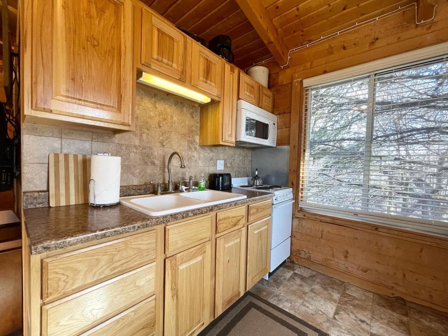 The Park Cabin At Mount Carmel Motel And Rv Park エクステリア 写真